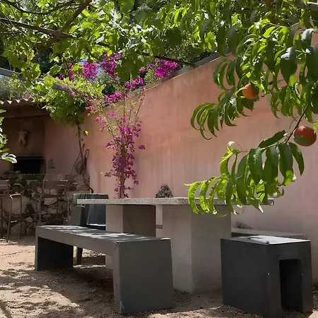 Casa Pugliesi Vila *
